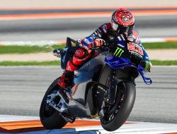 Quartararo Masih Tantang Mesin V4, Opsi Tepat atau Salah?