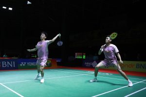 Final Derbi Indonesia di Indonesia International Challenge 2025: Prahdiska Bagas vs Richie dan Christian Adinata vs Bismo Raya