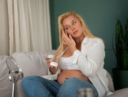 6 Tips Jaga Wajah Glowing Saat Hamil, Ini Cara Lain Selain Skincare