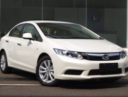 Pilih Mobil Pertama, Harga Honda Civic FB 2012 Bekas Turun