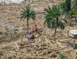 Butuh Cepat, Turunkan Alat Berat ke Lokasi Banjir Sumatera
