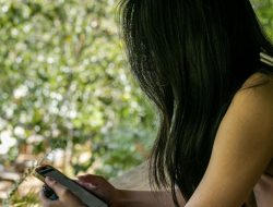 Saat Layar Jadi Medan Perang: Gerak Bersama Lindungi Ruang Perempuan