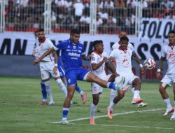 Thom Haye Bicara Soal Laga Persib di Ternate, Soroti Upaya Buang Waktu dan Injury Time