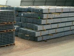 Pengusaha Kesakitan, Impor Baja Murah Hancurkan Industri Lokal