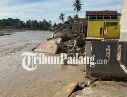 Rumah perjuangan Desni dan suami terdampak banjir, kini tinggal kenangan
