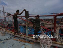 KNTI: 95% Nelayan di 350 Desa Terdampak Cuaca Buruk