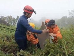Detik-detik Penemuan Serpihan Pesawat ATR 42-500 oleh Tim SAR Gabungan