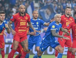 Dengarkan Persib Bandung: Bobotoh Curiga Bintang Setengah Hati, Gantinya Sikut Persija atau PSM?
