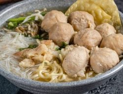 5 rekomendasi bakso lezat di Jakarta Barat untuk makan siang mengenyangkan