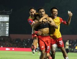 Gelandang Semen Padang Alhasan Wakasso Mundur di Menit 18, Dejan Antonic Tak Ingin Ambil Risiko