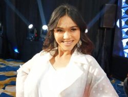 7 Kontroversi Bunda Corla, Sang Ratu Live Streaming yang Ciptakan Corla Idol