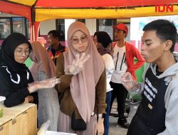 Melangkah di Kebisuan, Siswa Tunarungu Bekasi Berani Jual Takjil