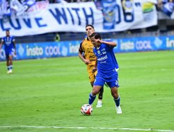 Persib Waspadai Kebangkitan Ratchaburi, Adam Alis Tekankan Fokus dan Disiplin
