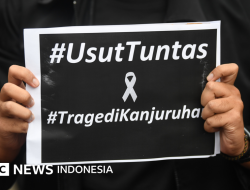 Dede Terdakwa Pembunuhan di Talang Bakung Menunduk di Persidangan