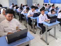 10 Soal HOTS Tantangan Pembangunan Indonesia IPS Kelas 9 SMP Kurikulum Merdeka