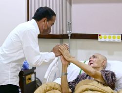 Wapres RI ke-6 Try Sutrisno Meninggal, Kariernya Bersinar di Militer
