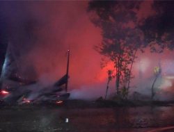 5 bangunan dan 3 kendaraan terbakar, kerugian lebih Rp1 M di Dharmasraya