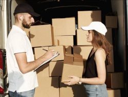 7 Perbedaan Penting Pick Up dan Drop Off yang Harus Diketahui Sebelum Kirim Barang