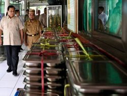 Alasan Prabowo Pertahankan MBG di Tengah Kekhawatiran Defisit APBN