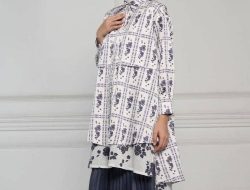 9 rekomendasi tunik muslimah, cocok untuk Lebaran