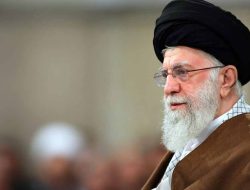 Profil dan Jejak Panjang Ayatullah Ali Khamenei