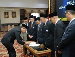 Unusa Lantik Prof Budi Santoso Sebagai Dekan Kedokteran 2026–2031