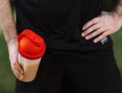 Perbedaan Kreatin dan Suplemen Pre-Workout