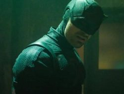 Mengapa Baju Daredevil Jadi Hitam dan Luntur di Musim 2?