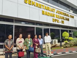 Tangis Amsal Sitepu saat Mengadu ke DPR, Cari Keadilan